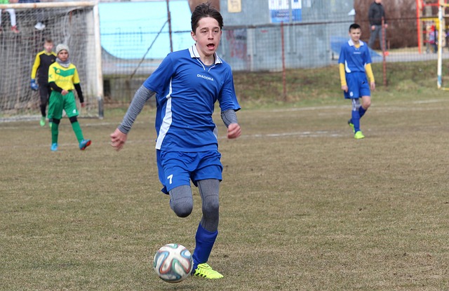 表现无疑成 表现无疑成